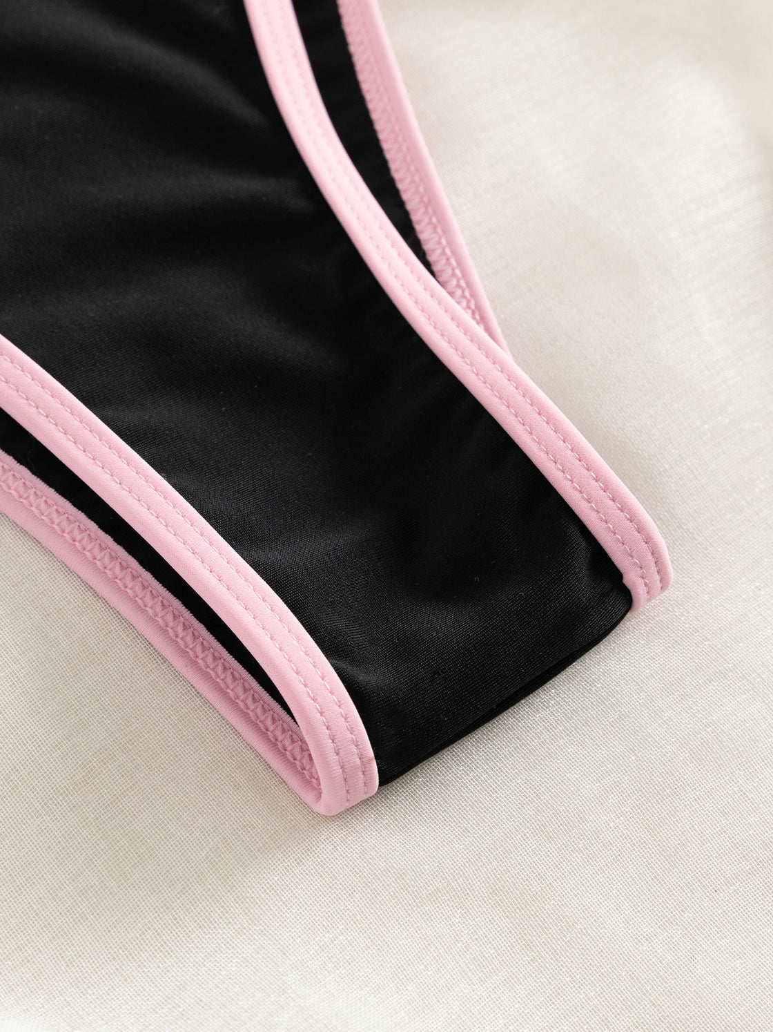 Women’s Contrast Trim Beach Bikini