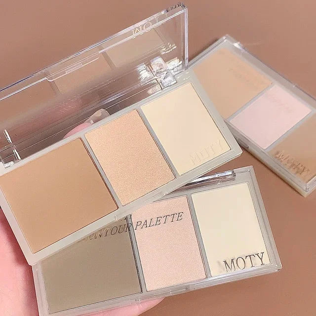A detailed view of the 3-Color Bronzer Palette containing High Gloss Illuminator; ideal for achieving a perfect look with our highlighter contouring kit.