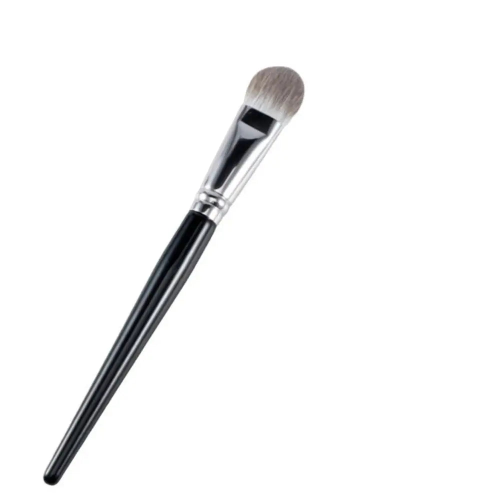 Portable 17CM Peach Heart Blusher Brush emphasized for its effectiveness as a soft tongue-shaped makeup tool.