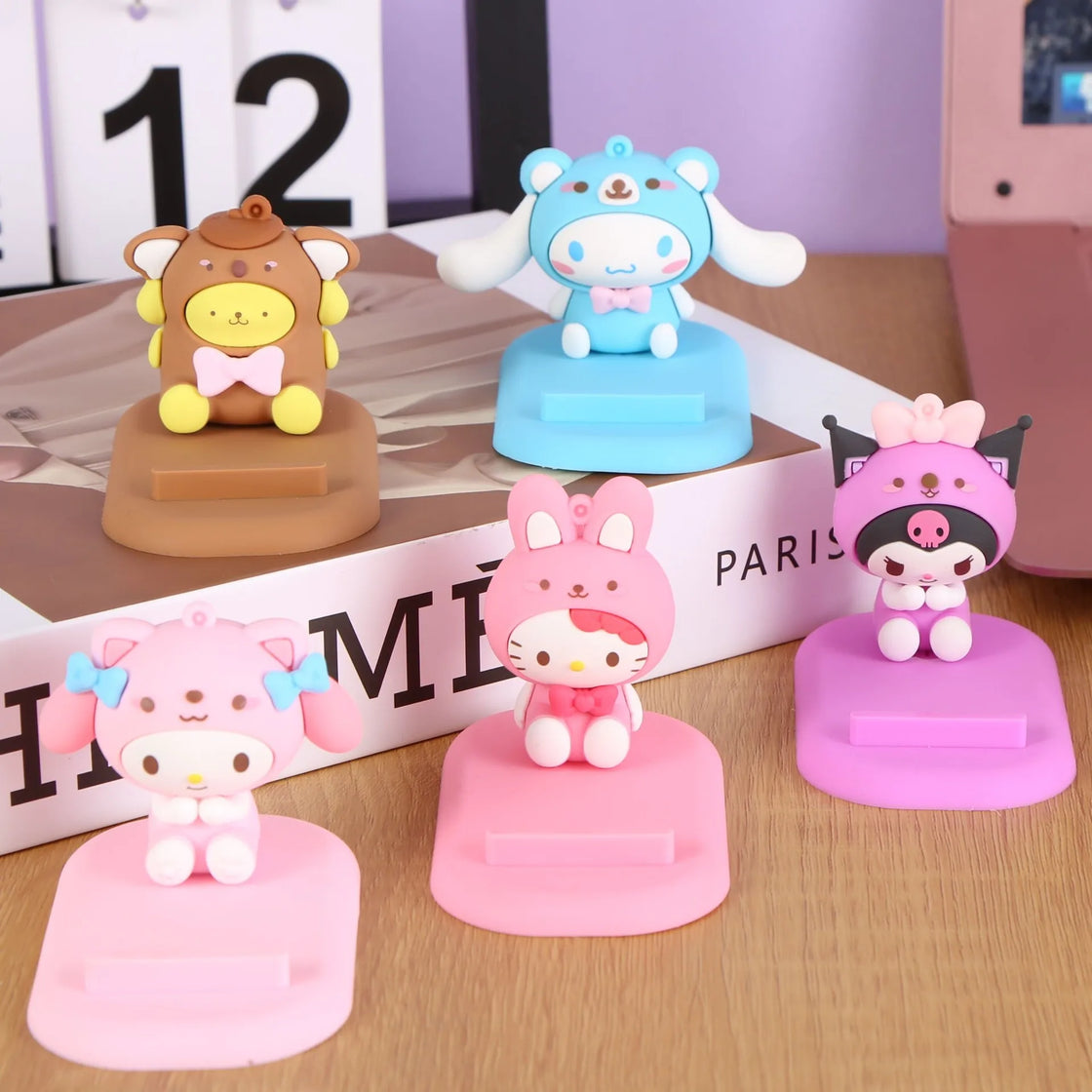 Kawaii Sanrio Hello Kitty & Friends Phone Holder and Desk Decor featuring adorable Hello Kitty design for a stylish desk setup.