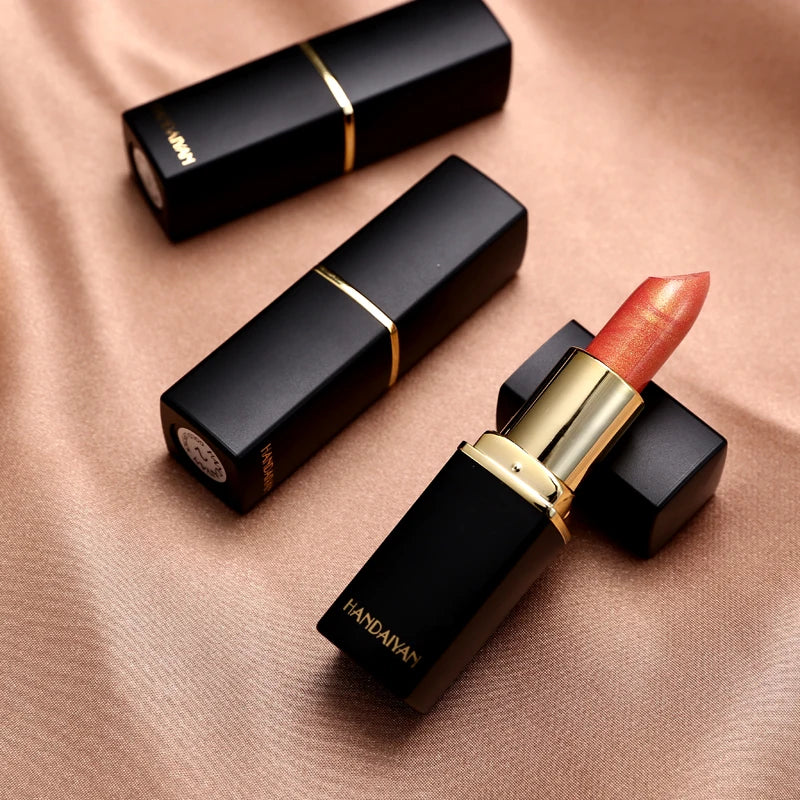 HANDAIYAN 9-Color Temperature-Changing Mermaid Lipstick promoting its moisturizing benefits and vibrant colors.
