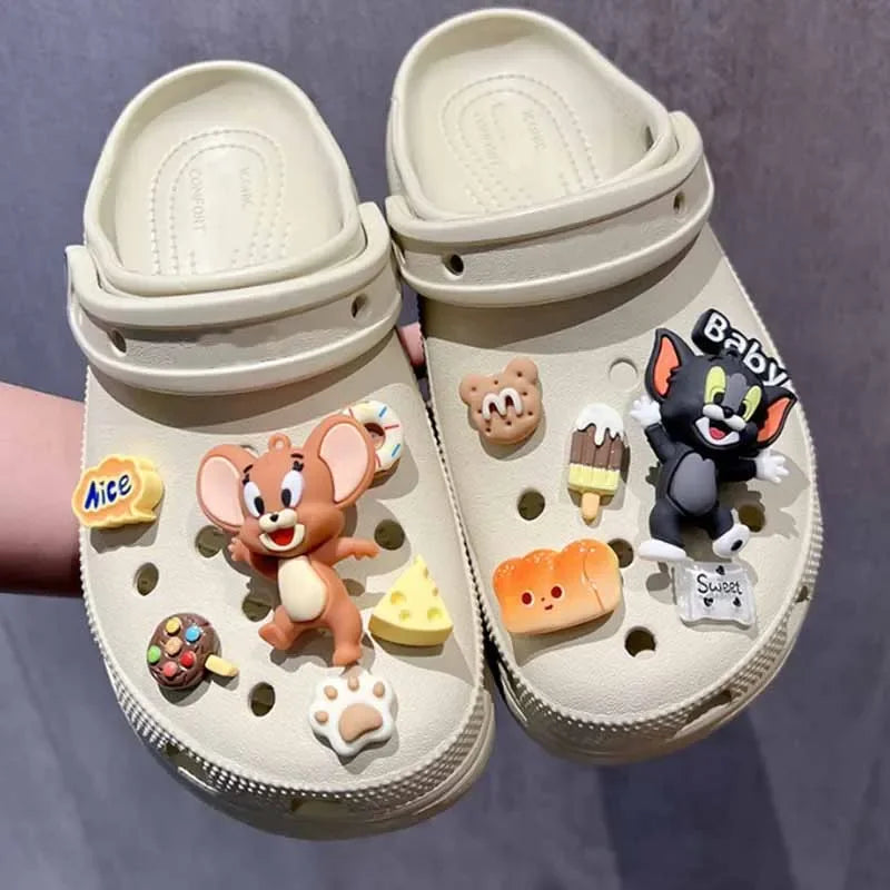 MINISO Tom & Jerry Shoe Charms Set